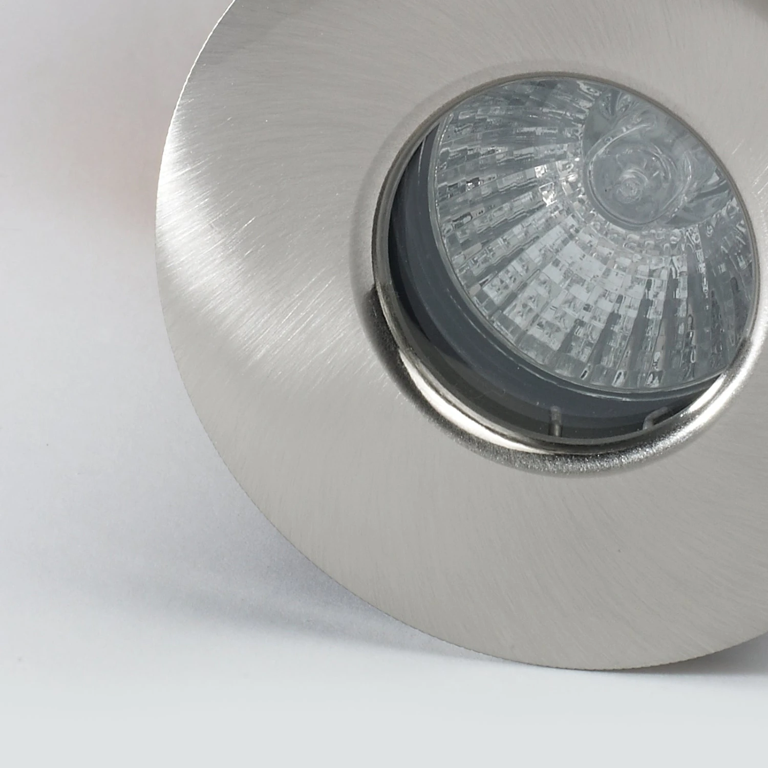 GU10 Die Cast Ceiling Spotlight - Shower 2 GU10 Die Cast Ceiling Spotlight - Shower - Image 2