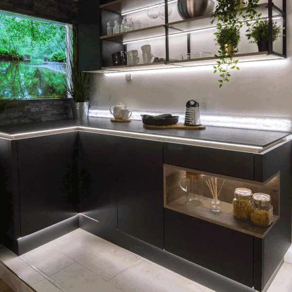 IP65 Waterproof LED Strip Light Kit 12V 60D - Various Lengths 4 IP65 Waterproof LED Strip Light Kit 12V 60D - Various Lengths - Image 4