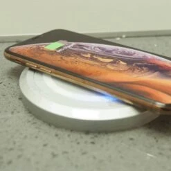 Motorised Pop Up Socket - With Qi Charger & Bluetooth Speaker -Lighting Specialty Store SY8994SPEAKER3